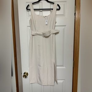 NWT Women’s size 6 Banana Republic belted dress
